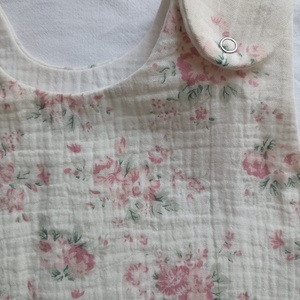 80-86-92-es Muszlin tipegő hálózsák kétrétegű átmeneti - meleg szobába duplagéz romantikusvirágos - baba - mama - babaruházat - tipegőhálózsák - Meska.hu