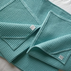 Nyári babaváró csomag waffel babatakaró 75x95 cm és törlőkendő 40x40 cm menta - baba - mama - baba ágynemű - babatakaró, gyerek pléd - Meska.hu