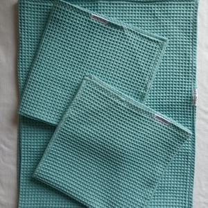 Nyári babaváró csomag waffel babatakaró 75x95 cm és törlőkendő 40x40 cm menta - Meska.hu