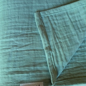 Nyári kánikula duplagéz felnőtt takaró muszlin 140x190 cm zsálya - Meska.hu