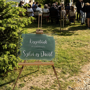 Köszöntünk az esküvőn plexi egyik oldala festett másikon az egyedi szöveg, Esküvő, Dekoráció, Tábla & Jelzés, Festett tárgyak, MESKA
