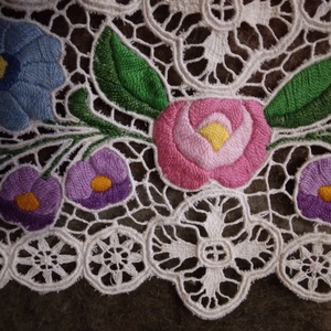 Kalocsai riseliős terítő - otthon & életmód - dekoráció - asztal és polc dekoráció - asztaldísz - Meska.hu Kalocsai riseliős terítő - otthon & életmód - dekoráció - asztal és polc dekoráció - asztaldísz - Meska.hu