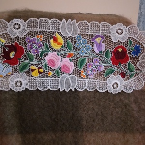 Kalocsai riseliős terítő - Meska.hu