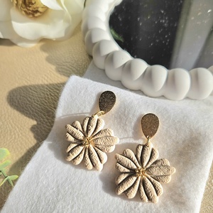 LOTTIE fülbevaló - ékszer - fülbevaló - lógó fülbevaló - Meska.hu