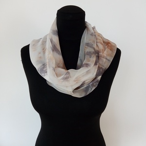 Hernyóselyem chiffon-muszlin bézs-szürke árnyalatokra  - shibori technikával - festett    180 x 48 cm-es sál - ruha & divat - sál, sapka, kendő - sál - Meska.hu