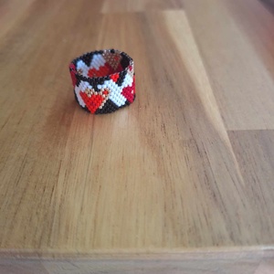 Szívecskés gyűrű - ékszer - gyűrű - gyöngyös gyűrű - Meska.hu