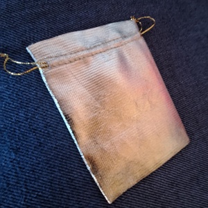 Arany ajándéktasak, Otthon & Életmód, Papír, írószer, Ajándékozás kellékei, Ajándékzsák, csomagolás, , MESKA