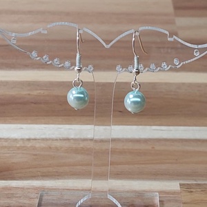 Tekla fülbevaló 8. (világos mentazöld), Ékszer, Fülbevaló, Lógó fülbevaló, Ékszerkészítés, Gyöngyfűzés, gyöngyhímzés, MESKA