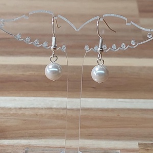 Tekla fülbevaló 2. (fehér), Ékszer, Fülbevaló, Lógó fülbevaló, Ékszerkészítés, Gyöngyfűzés, gyöngyhímzés, MESKA