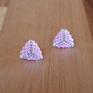 Rózsaszín szélforgó pötty, Ékszer, Fülbevaló, Pötty fülbevaló, Ékszerkészítés, Gyöngyfűzés, gyöngyhímzés, MESKA