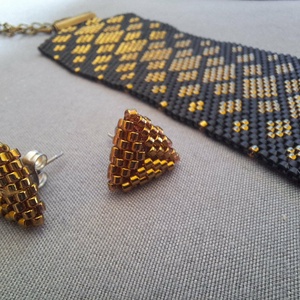 Világos bronz pötty, Ékszer, Fülbevaló, Pötty fülbevaló, Ékszerkészítés, Gyöngyfűzés, gyöngyhímzés, MESKA