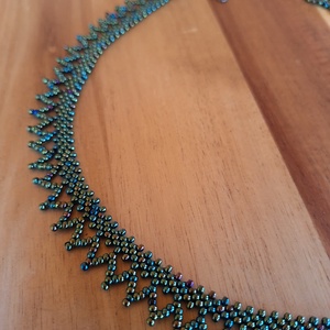 Cakkos gyöngyszalag (hematit), Ékszer, Nyaklánc, Nyakpánt, gallér, Ékszerkészítés, Gyöngyfűzés, gyöngyhímzés, MESKA