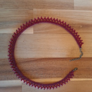 Cakkos gyöngyszalag (bordó) - ékszer - nyaklánc - nyakpánt, gallér - Meska.hu