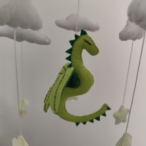 Kiságyforgó srknnyal, Játék & Sport, 3 éves kor alattiaknak, Kiságyforgó, Varrás, Baba-és bábkészítés, MESKA