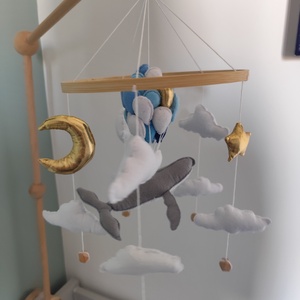 Bálnás lufis kiságyforgó - baba - mama - baba játékok - kiságyforgó - Meska.hu