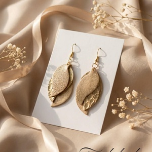 Arany lógós fülbevaló, Ékszer, Fülbevaló, Lógó fülbevaló, Bőrművesség, MESKA