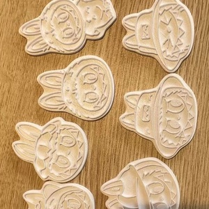 Labubu sütikiszúró szett 7db - otthon & életmód - konyhafelszerelés, tálalás - sütés, főzés - sütikiszúró - Meska.hu