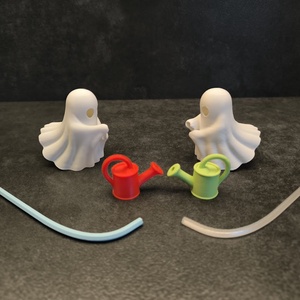 Cuki virág öntözős Szellem Polcdísz - otthon & életmód - dekoráció - asztal és polc dekoráció - asztaldísz - Meska.hu