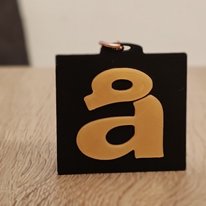 Àkos kulcstartó 3D, Otthon & Életmód, Dekoráció, Fali és függő dekoráció, Fali kulcstartó, , Kedves tanàrnő kollegàmnak terveztem. Fekete hàttèren kiemelkedő arany jel.

Ezüst, rèz vagy arany ..., MESKA