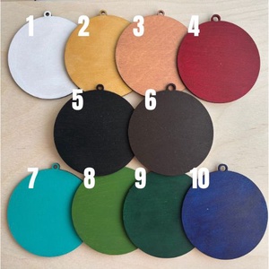 Gravírozott hópehely dísz névvel - karácsony - karácsonyi lakásdekoráció - karácsonyfadíszek - Meska.hu