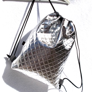 Metál-ezüst-steppelt hátizsák/tornazsák/festivalbag... -  - Meska.hu
