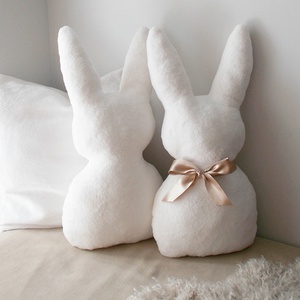 Nyuszi formájú díszpárna/törtfehér , Otthon & Életmód, Lakástextil, Párna & Párnahuzat, Díszpárna (belsővel együtt), Varrás, MESKA