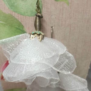 Szellő szárnyán (organza fülbevaló) - esküvő - ékszer - fülbevaló - Meska.hu