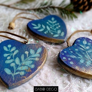 3 db elegáns, fára festett téli, karácsonyi  rusztikus szív alakú dísz, dekoráció  - Meska.hu