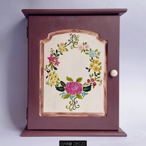  Festett színes, virágos, romantikus fa kulcstartó szekrény , Otthon & Életmód, Dekoráció, Fali és függő dekoráció, Fali kulcstartó, Festett tárgyak, Famegmunkálás, MESKA