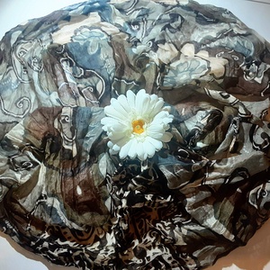 AKCIÓS Flóra 2 az 1-ben sál és nyakék - ruha & divat - sál, sapka, kendő - vállkendő - Meska.hu AKCIÓS Flóra 2 az 1-ben sál és nyakék - ruha & divat - sál, sapka, kendő - vállkendő - Meska.hu