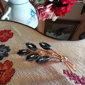 Farfalla vintage kék strasszos levél bross  - ékszer - kitűző és bross - Meska.hu