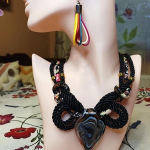 'Fekete Örvény' - zsinóros nyaklánc - ékszer - nyaklánc - medálos nyaklánc - Meska.hu