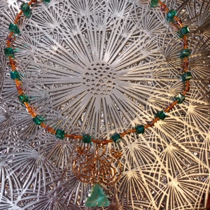 Aurora üveggyöngyös nyaklánc medállal - ékszer - nyaklánc - medálos nyaklánc - Meska.hu