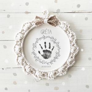 Baba kéz/láb lenyomatos horgolt képkeret - 20 cm, Otthon & Életmód, Babaszoba, gyerekszoba, Babaszoba dekoráció, Horgolás, MESKA