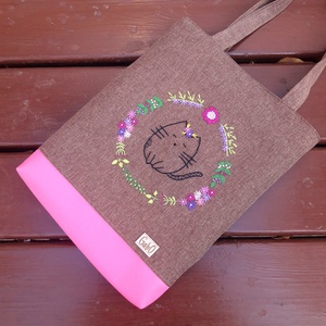 GabO hímzett táska Pink-lila, cicás, Táska & Tok, Kézitáska & válltáska, Válltáska, Varrás, MESKA
