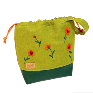 GabO hímzett táska szett Körömvirág, kivizöld (oldaltáska+project bag) - táska & tok - bevásárlás & shopper táska - shopper, textiltáska, szatyor - Meska.hu