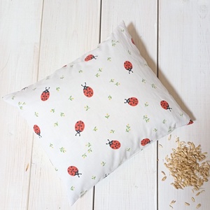 Tönkölypelyva párna gyerekeknek, 25X30cm, Katicás - otthon & életmód - babaszoba, gyerekszoba - baba ágynemű - Meska.hu