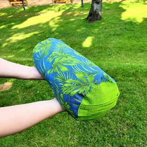 Mini henger párna tönköly pelyvával töltve, Bordó-mandalás - játék & sport - sport és kikapcsolódás - jóga, pilates, torna - jógapárna - Meska.hu