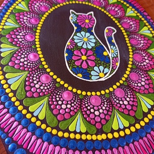Pontozott mandala ovális, cicás - művészet - festmény - festmény vegyes technika - Meska.hu