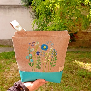 Project bag, neszeszer - Hímzett vadvirágos, kék, Táska & Tok, Bevásárlás & Shopper táska, Shopper, textiltáska, szatyor, Varrás, MESKA