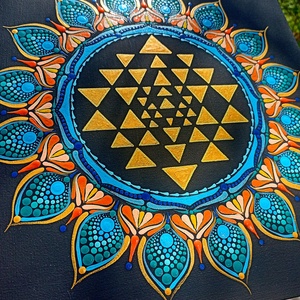 Pontozott mandala Yantra szimbólummal - művészet - festmény - festmény vegyes technika - Meska.hu