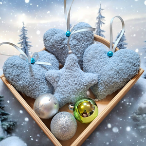 Karácsonyi dísz szett  szívecskék és csillag, világoskék, puha Teddy anyagból - karácsony - karácsonyi lakásdekoráció - karácsonyfadíszek - Meska.hu