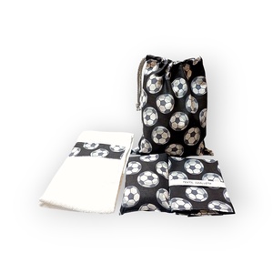 Fekete-fehér focis szett ovi-, sulikezdéshez, Játék & Sport, Ovis felszerelés, Egyéb ovis kiegészítő, Varrás, MESKA