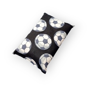 Fekete-fehér focis szett ovi-, sulikezdéshez - játék & sport - ovis felszerelés - egyéb ovis kiegészítő - Meska.hu