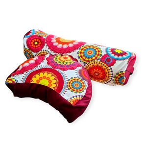 Henger és félhold párna szett tönköly pelyvával töltve, bordó, színes mandalás, Játék & Sport, Sport és kikapcsolódás, Jóga, pilates, torna, Jógapárna, Varrás, MESKA