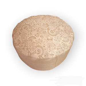 Meditációs, jóga ülőpárna tönköly pelyvával töltve, Bege-fehér, kasmír mintás - Meska.hu