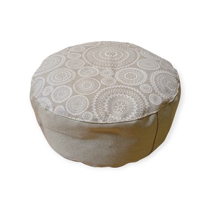 Meditációs, jóga ülőpárna tönköly pelyvával töltve, Bege-fehér, csipke mintás - játék & sport - sport és kikapcsolódás - jóga, pilates, torna - jógapárna - Meska.hu