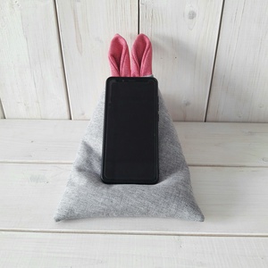 Nyuszifüles mini babzsák mobiltartó szürke-rózsaszín - otthon & életmód - tárolás & rendszerezés - asztali telefontartó - Meska.hu