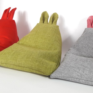 Nyuszifüles mini babzsák mobiltartó piros  - otthon & életmód - tárolás & rendszerezés - asztali telefontartó - Meska.hu