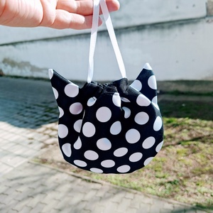 Cicafüles összehúzható zsákocska neszeszer, fekete pöttyös , Táska & Tok, Neszesszer, Varrás, MESKA